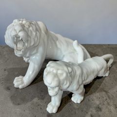 ノリタケ ボーンチャイナ 狩猟犬のフィギュリン - メルカリ
