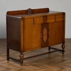 サイドボード イギリス オーク 英国 クラシック アールデコ サイドボード 様式 カップボード キャビネット 木彫刻 収納 リビングボード 飾り棚 #97823