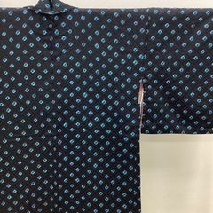 中古品　袷羽織　小紋羽織　黒系　貝絞り　正絹　R562