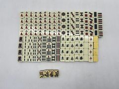 麻雀牌セット 竹製 136枚 サイコロ付き 箱、ケース無し - メルカリ