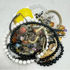 【❗️✨イミテーションアクセサリー✨❗️】約626g 大量まとめ ネックレス・ブレスレット・イヤリング等 ジャンク含む 現状品