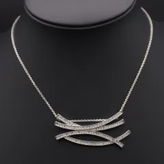 R482 スワロフスキー SWAROVSKI ペンダント ネックレス ラインストーン シルバーカラー デザイン