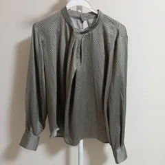 【OPAOUE.CLIP　オぺークドットクリップ】レディース　ブラウス　ドレープ　パールボタン付き　グレー　Mサイズ