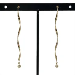 スタージュエリー STAR JEWELRY ツイスト デザイン ピアス ダイヤモンド K10 1.1g【中古】