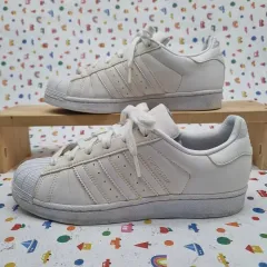 アディダス SUPERSTAR ファンデーション レディーススニーカー 235
