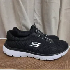 235 SKECHERS スケッチャーズ サミット ブラック -631