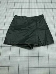◇ Θ ザラ ZARA フェイクレザー ラップショートパンツ ブラック系 レディース Mサイズ E  【1602240009967】