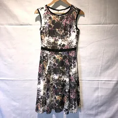 TOCCA トッカ ワンピース ひざ丈スカート 花柄 ノースリーブのサムネイル