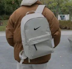 新品 - NIKE ウィンター 防水 バックパック パソコンケース 本バッグ 23L