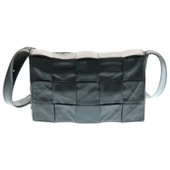 BOTTEGA VENETA (ボッテガヴェネタ) スモールカセット マキシイントレチャート ショルダーバッグ ミニバッグ レザー シルバー金具 ブラック 717587