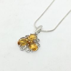 ロイヤルアンバー ネックレス 蝶 シルバー 925 ポーランド産 - メルカリ