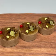 チョコのホールケーキ　単品1個　ミニチュアケーキ　ミニチュアスイーツ　ハンドメイド　チョコケーキ