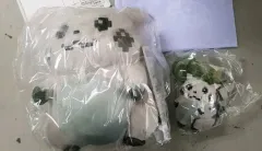 (セット販売) ポケットモンスター / ポケモンセンター限定 はじまりのピカチュウ (ぬいぐるみ+キーホルダー) 出品