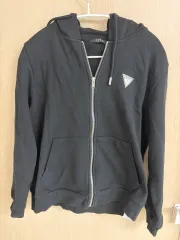 GUESS フードジップアップ M