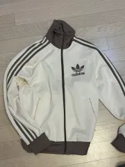 アディダス ジャージ アイボリー