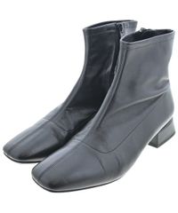 Item thumbnail for item 388adc02-ac99-42ed-b2ba-e6ec70d5739d