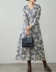 every very nice claup オリエンタル花柄ジャガードワンピース　総柄　花柄