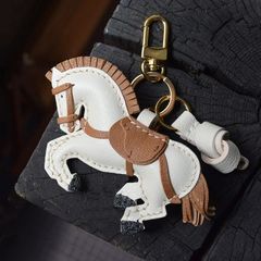 新品未使用】 ゲンテン チャーム 白馬 2026年新作 - メルカリ