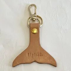elpis32 本革ハンドメイド「クジラのしっぽキーホルダー」ヌメ革ナチュラル