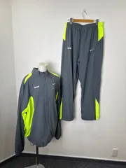 R00489｜PALACE｜パレス｜NIKEコラボ｜セットアップ｜トラックジャケット｜トラックパンツ｜ジャージ｜GREY｜グレー｜YELLOW｜イエロー｜メンズ｜l｜ストリート｜スポーツミックス｜アメカジ｜USA古着｜古着｜ヴィンテージ｜90S｜Y2Kのサムネイル