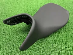 R1200RS フロントシート 5253 8 550 755 BMW 純正 中古 52538550755 国内仕様ローシート メインシート コンディション良好 Vwのサムネイル