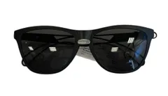 Oakley フラグメントデザイン　チタン　サングラス OAKLEY × fragment designのニューコレクションが1月19日より順次発売 小物