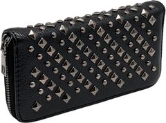Christian Louboutin 長財布 スタッズ ブラック - メルカリ