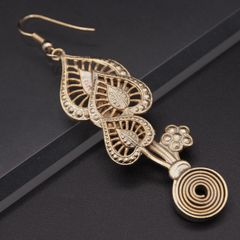 Item thumbnail for item 6a861af3-f62d-419f-b9d9-b46b2ac6c3b6