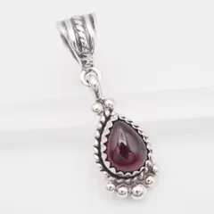 S170 ナバホ ガーネット Q.T. 925刻印 ペンダント トップ デザイン シルバー チャーム ヘッド インディアンジュエリー 1月誕生石