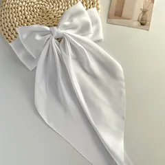 【ホワイト】リボン ビッグリボン バレッタ 大きめ ヘアアクセサリー レディース 韓国 ロングリボン 上品 結婚式 発表会