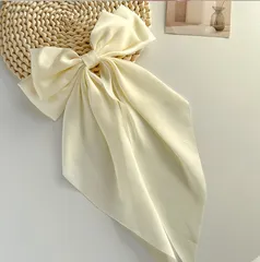【オフホワイト】リボン ビッグリボン バレッタ 大きめ ヘアアクセサリー レディース 韓国 ロングリボン 上品 結婚式 発表会