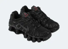 ナイキ スニーカー ショックス TL ブラック アンド マックス オレンジ 235