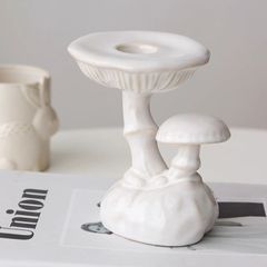 ホワイト陶器 波形キャンドルホルダー - メルカリ
