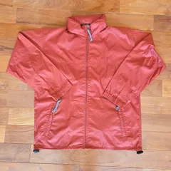 AIGLE ナイロンジャケット ／ パッカブル フード収納 Sサイズ レッド 軽量 アウトドアのサムネイル