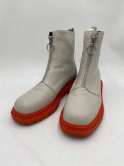 Item thumbnail for item 6a10b15e-3aac-43b0-8a14-20a4e0ea4a4b