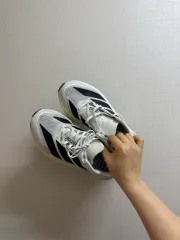 アディダス アディゼロ ボストン 13 225mm ランニングシューズ