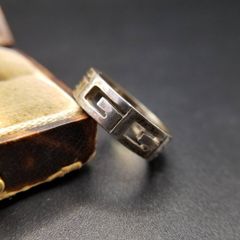 FENDI FFモチーフ シグネットリング【使用感あり】 - メルカリ