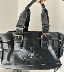 Vivienne Westwood ヴィヴィアン・ウエストウッド ブラック ショルダーバッグ