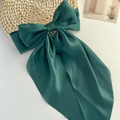 【ダークグリーン】リボン ビッグリボン バレッタ 大きめ ヘアアクセサリー レディース 韓国 ロングリボン 上品 結婚式 発表会