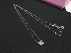 ■新品■未使用■ SWAROVSKI スワロフスキー クリスタル ネックレス ペンダント アクセサリー レディース シルバー系 FV8223