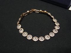 美品 AVALANCHE ブレスレット ラインストーン SPI925 箱付 - メルカリ