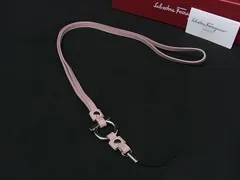 ■極美品■ Salvatore Ferragamo フェラガモ ガンチーニ レザー ネックストラップ スマホストラップ レディース ピンク系 BN8988のサムネイル