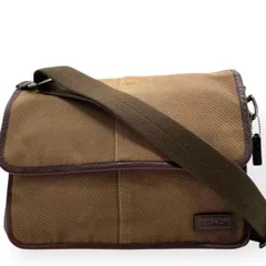 美品　COACH コーチ メッセンジャーバッグ カーキ系 F70677
