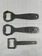 栓抜き　3点セット　コカコーラ　サントリー 純生　道具　鉄　金属　アンティーク　ビンテージ　ヴィンテージ　昭和レトロ　昭和　レトロのサムネイル