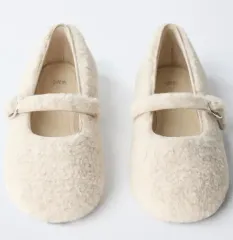 ZARA 新商品 シープスキン フラットシューズ 2584/630/002 eu37 235