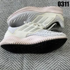 アディダス スニーカー 白 メッシュ ランニングシューズ