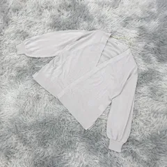 【CINEMA CLUB】Vネック長袖薄手ニット (M) カジュアル 上品