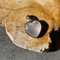 Moonstone ムーンストーン|ハートペンダントトップ|天然石　パワーストーン　鉱物　gem stone