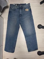 リーバイス 568 ルーズ ストレートフィット デニム 出品