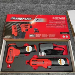 Snap-on/スナップオン 1/4sq 小型充電式ドライバーセット ナノアクセス　Nano Axcess  CTNN13KFJ (CTNN3040、CTNN1040)【桶川店】